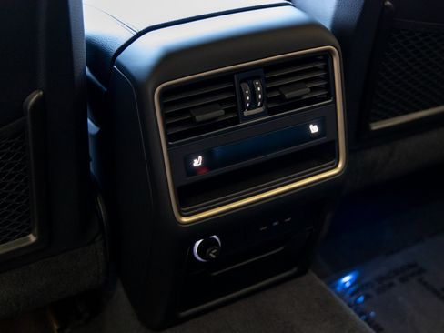 New 2025 Porsche Cayenne S image 39