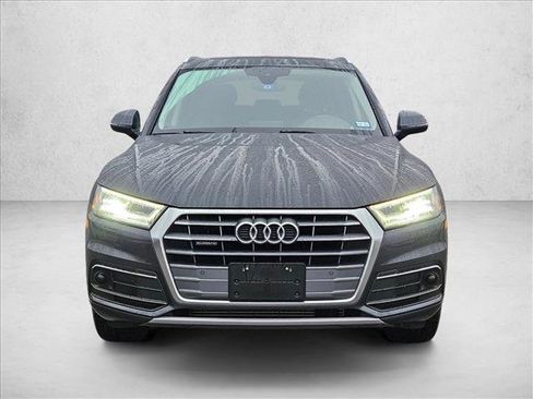 Used 2020 Audi Q5 2.0T Premium Plus w/ Premium Plus Package image 2