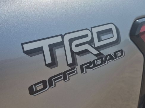 Used 2024 Toyota Tacoma TRD Off-Road AWD/4WD image 32