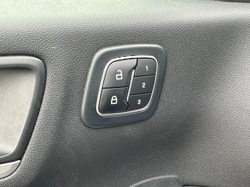 Used 2023 Ford Escape Platinum image 20