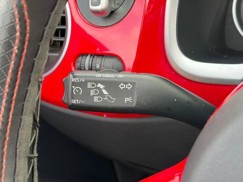 Used 2018 Volkswagen Beetle 2.0T S image 15