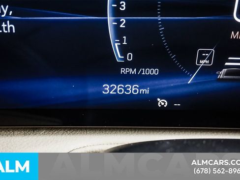 Used 2025 Cadillac XT4 Premium Luxury FWD image 61