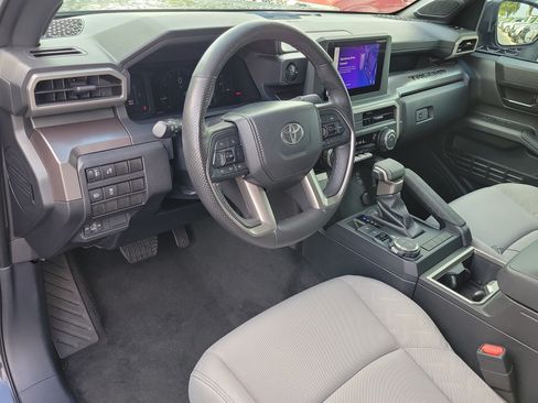 Used 2024 Toyota Tacoma SR5 AWD/4WD image 16
