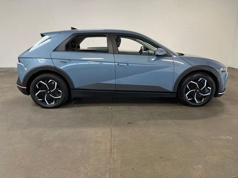 Used 2024 Hyundai Ioniq 5 SEL RWD image 2