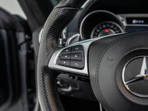 Used 2017 Mercedes-Benz SL 63 AMG image 23