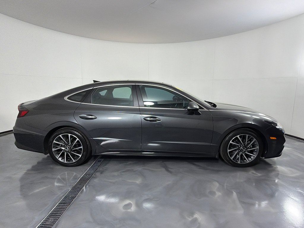 Used 2022 Hyundai Sonata Limited FWD image 4