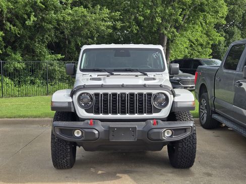 Used 2025 Jeep Wrangler Unlimited Rubicon w/ Safety Group AWD/4WD image 2