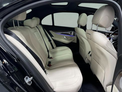 Used 2019 Mercedes-Benz E 300 4MATIC image 10