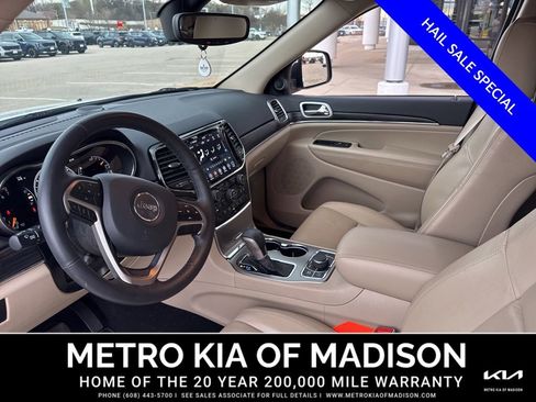 Used 2019 Jeep Grand Cherokee Limited w/ Luxury Group II AWD/4WD image 15