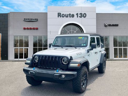 Used 2023 Jeep Wrangler Unlimited AWD/4WD image 2