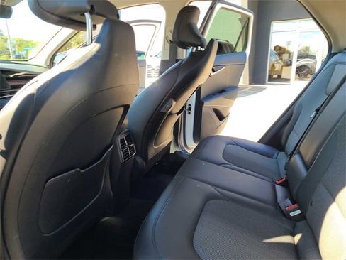 Used 2023 Kia Niro EX image 21