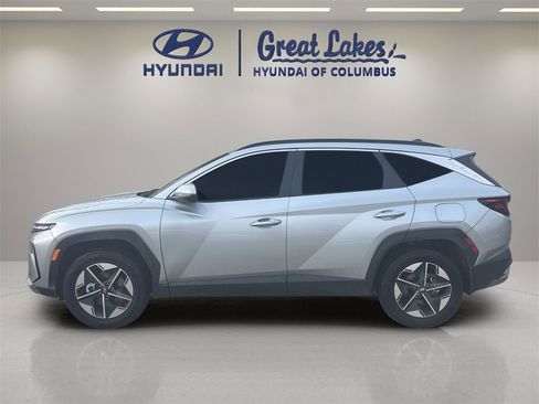 Certified 2025 Hyundai Tucson SEL image 2