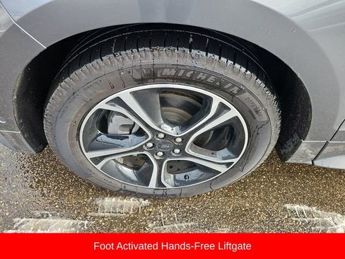 Used 2024 Ford Edge ST w/ Equipment Group 401A image 11
