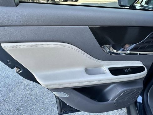 Used 2022 Lincoln Corsair Grand Touring w/ Elements Technology Bundle image 25