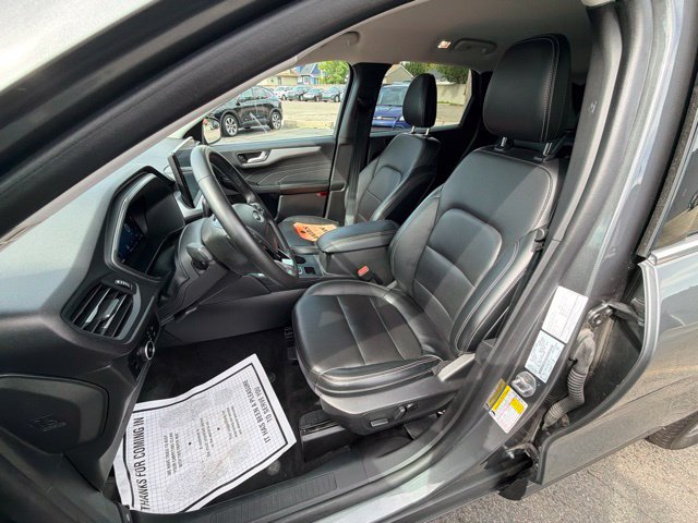 Certified 2025 Ford Escape Platinum AWD/4WD image 22