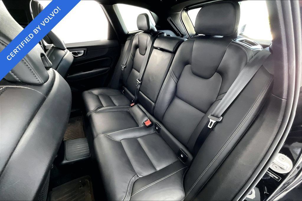 Used 2024 Volvo XC60 T8 Ultimate w/ Protection Package Premier AWD/4WD image 31