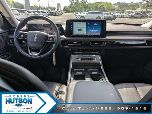 New 2025 Lincoln Aviator Reserve image 17