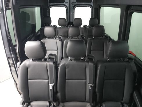 Used 2024 Mercedes-Benz Sprinter 2500 image 26