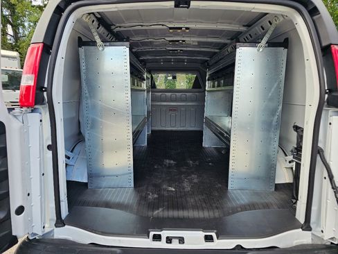 New 2025 GMC Savana 2500 Extended w/ Driver Convenience Package image 22