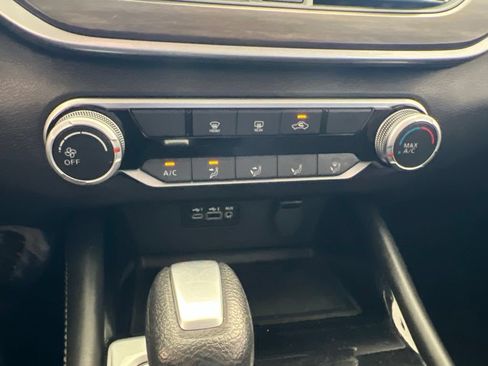 Certified 2023 Nissan Altima 2.5 SV FWD image 50