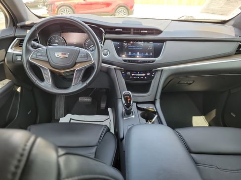 Used 2019 Cadillac XT5 Platinum image 13