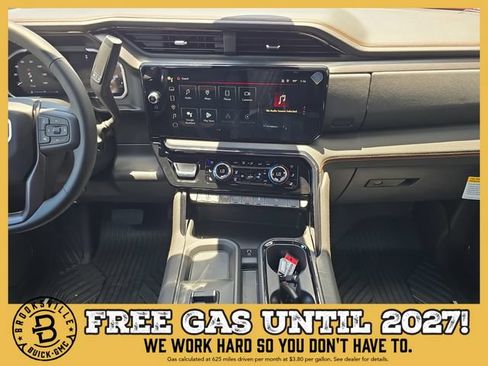 New 2026 GMC Sierra 2500 AT4 w/ AT4 Premium Plus Package AWD/4WD image 13