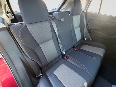Used 2019 Subaru Crosstrek 2.0i Premium AWD/4WD image 18