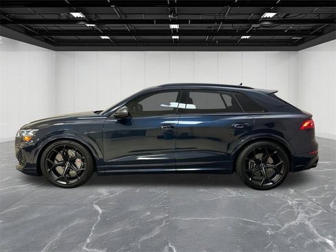 Used 2025 Audi RS Q8 performance image 2