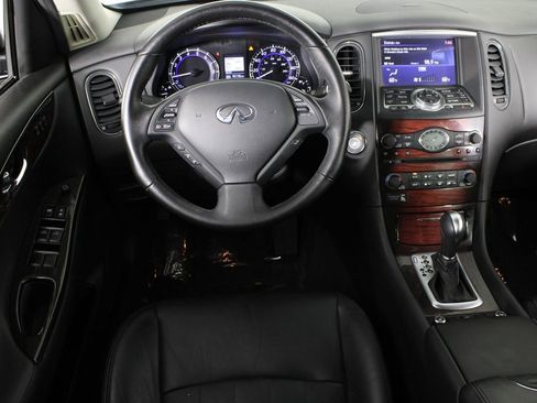 Used 2017 INFINITI QX50 2WD w/ Premium Plus Package image 6