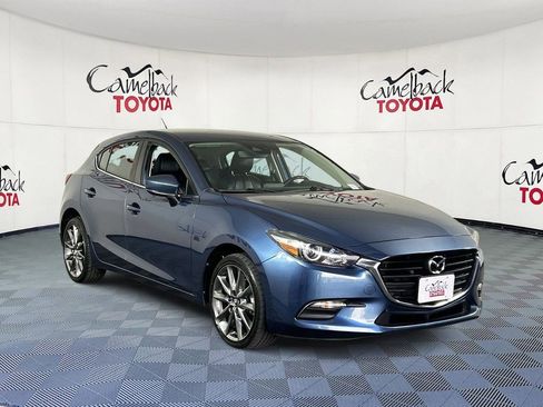 Used 2018 MAZDA MAZDA3 Touring image 3