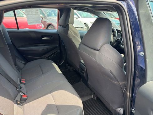 Certified 2022 Toyota Corolla SE w/ SE Premium Package FWD image 11