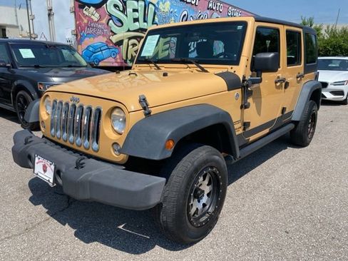 Used 2014 Jeep Wrangler Unlimited Sport S image 3