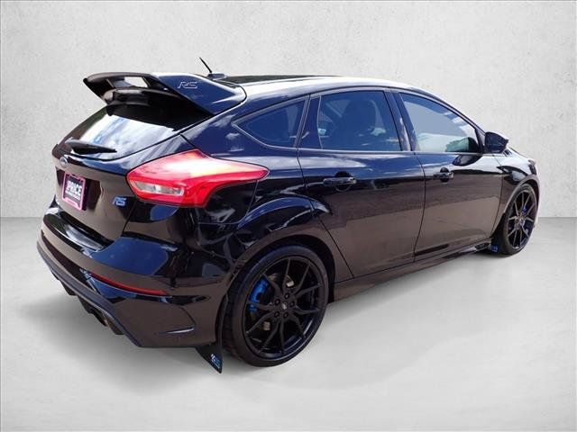 Used 2017 Ford Focus RS AWD/4WD image 4