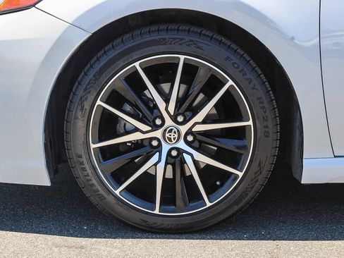 Used 2023 Toyota Camry SE FWD image 11