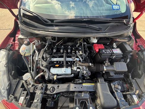 Used 2025 Nissan Versa SV image 30