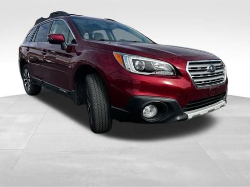 Used 2015 Subaru Outback 2.5i Limited image 3