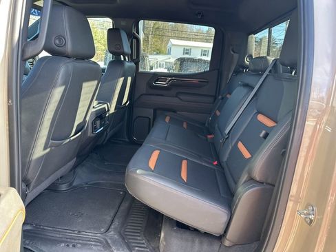 Used 2022 GMC Sierra 1500 AT4 w/ AT4 Preferred Package image 31