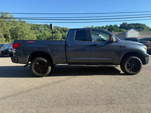 Used 2009 Toyota Tundra SR5 AWD/4WD image 4