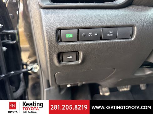 Used 2025 Nissan Sentra S image 11