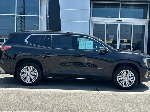 Used 2026 GMC Acadia Elevation w/ Elevation Premium Package FWD image 3