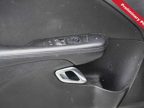 Used 2020 Dodge Challenger SXT RWD image 15