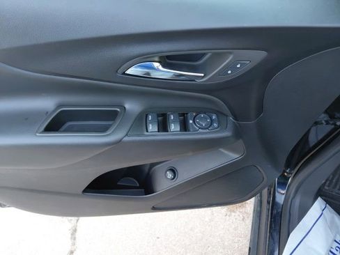 Used 2024 Chevrolet Equinox LT image 28