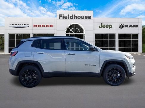 New 2026 Jeep Compass Latitude image 4