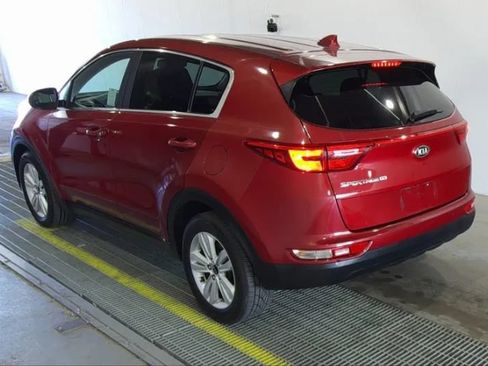 Used 2018 Kia Sportage LX FWD image 2