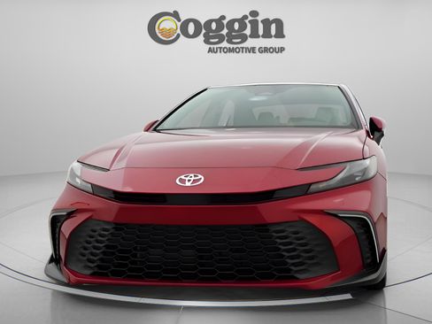 New 2026 Toyota Camry SE FWD image 30