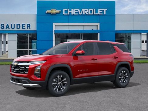 New 2026 Chevrolet Equinox LT image 2