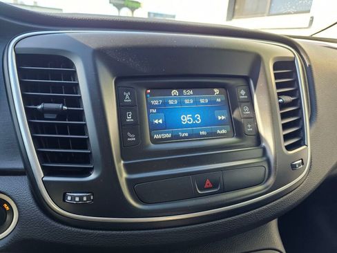 Used 2015 Chrysler 200 LX image 24