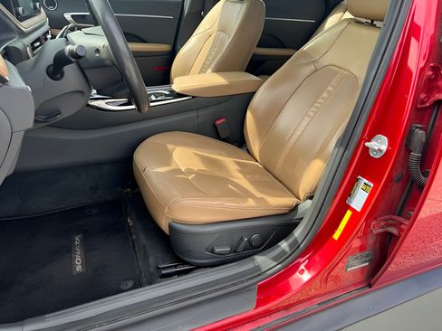 Used 2020 Hyundai Sonata SEL w/ Premium + Sunroof Package FWD image 14