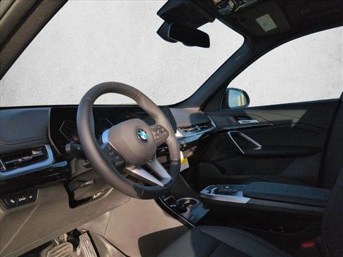 New 2026 BMW X1 xDrive28i image 3
