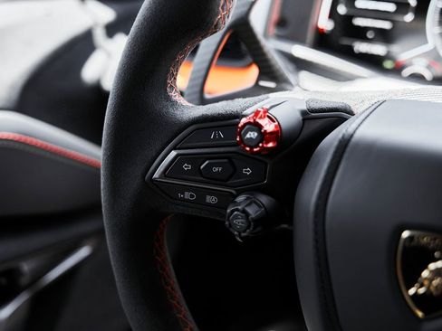 Used 2024 Lamborghini Revuelto AWD/4WD image 52